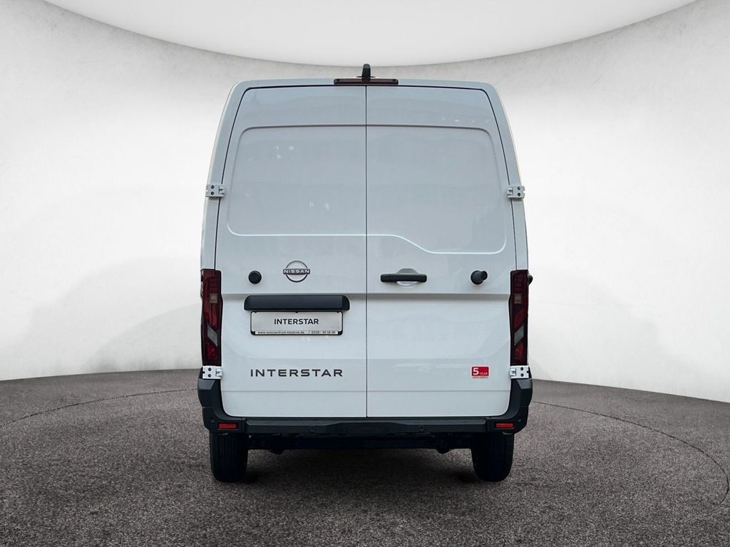 Nissan Interstar 2025