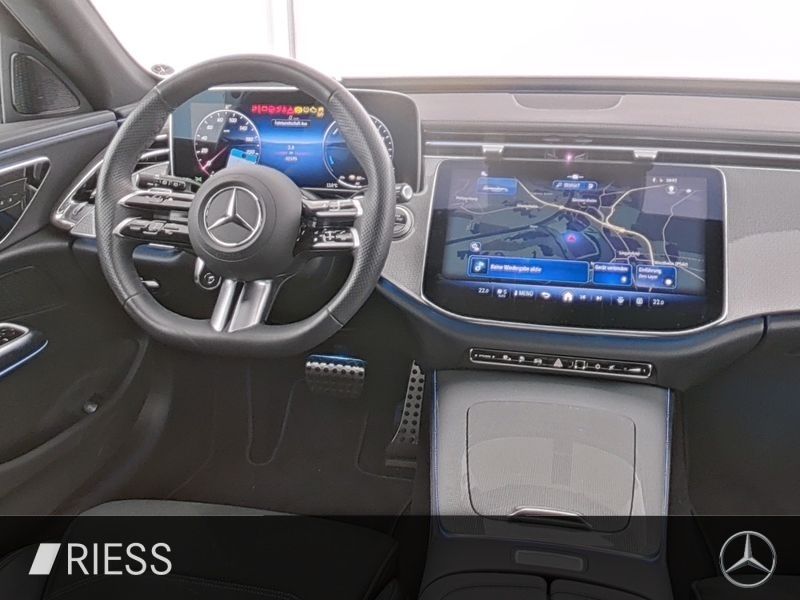 Mercedes-Benz E 300 2025