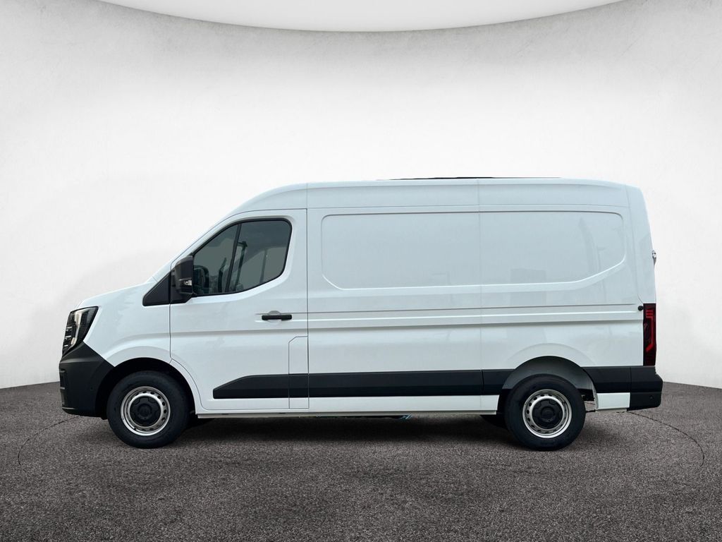 Nissan Interstar 2025