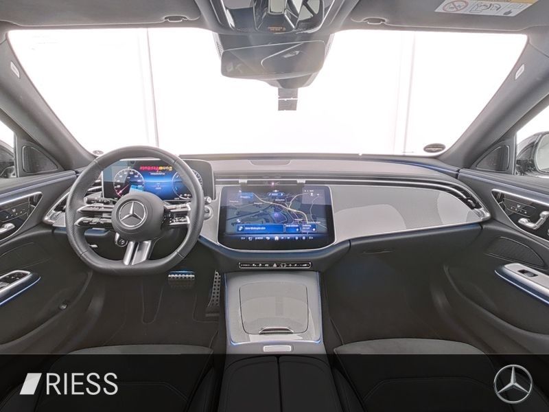 Mercedes-Benz E 300 2025