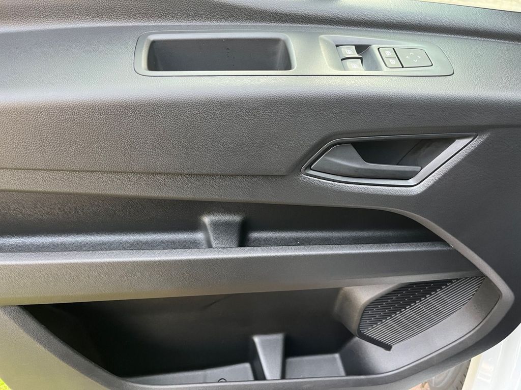 Nissan Interstar 2025