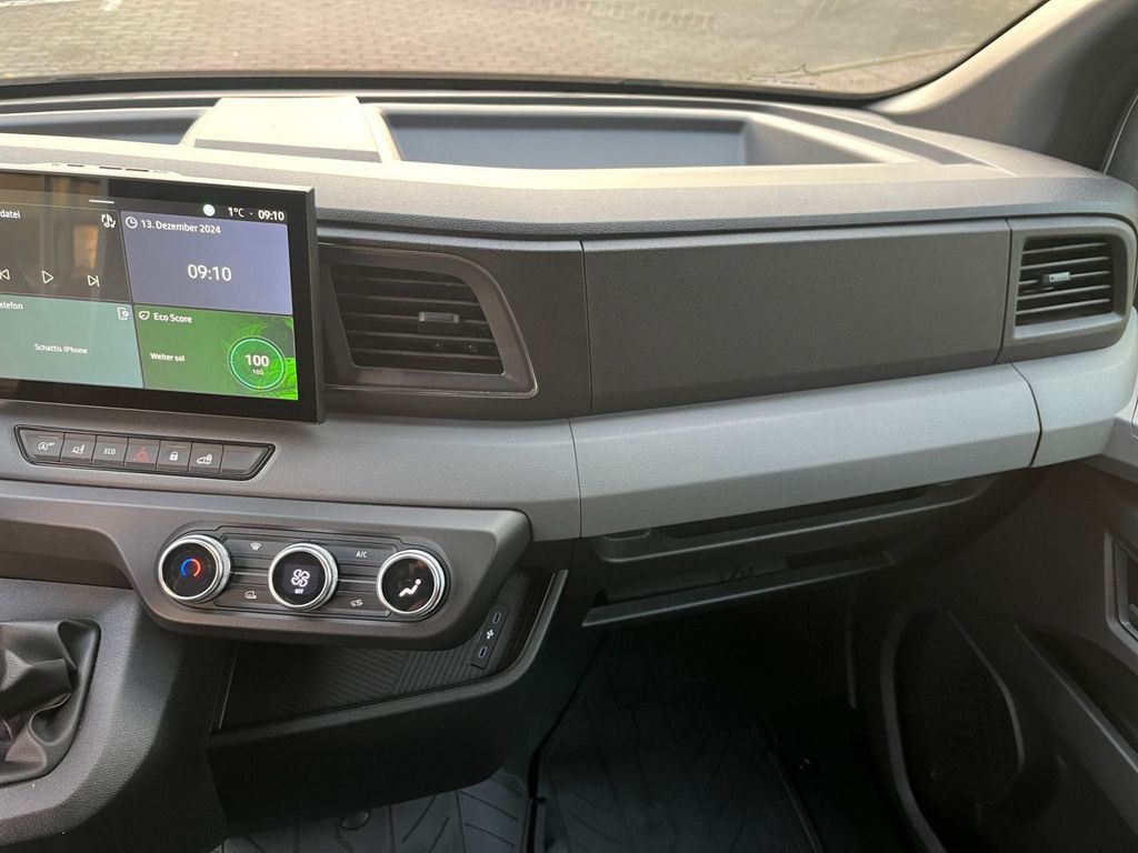 Nissan Interstar 2025