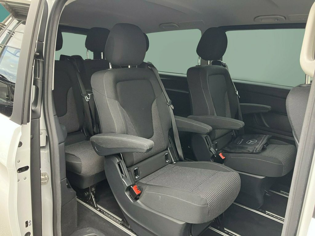 Mercedes-Benz V 220 2024