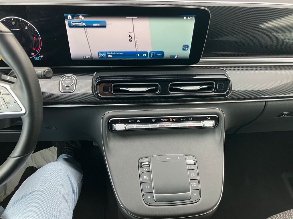 Mercedes-Benz V 220 2024