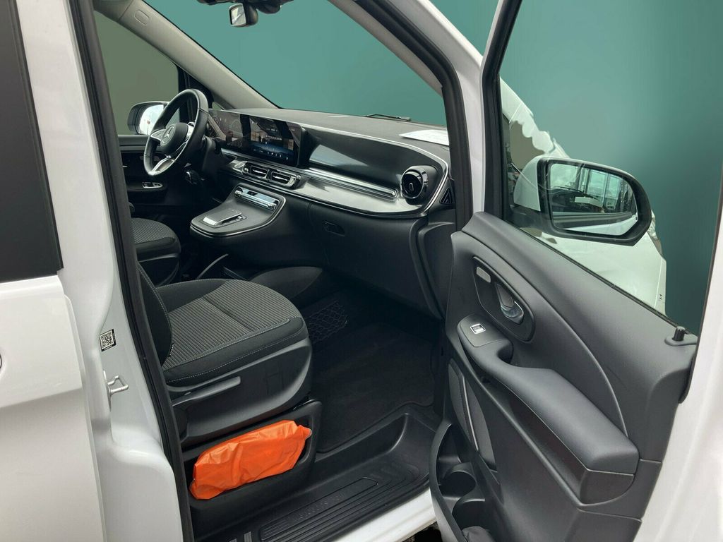 Mercedes-Benz V 220 2024