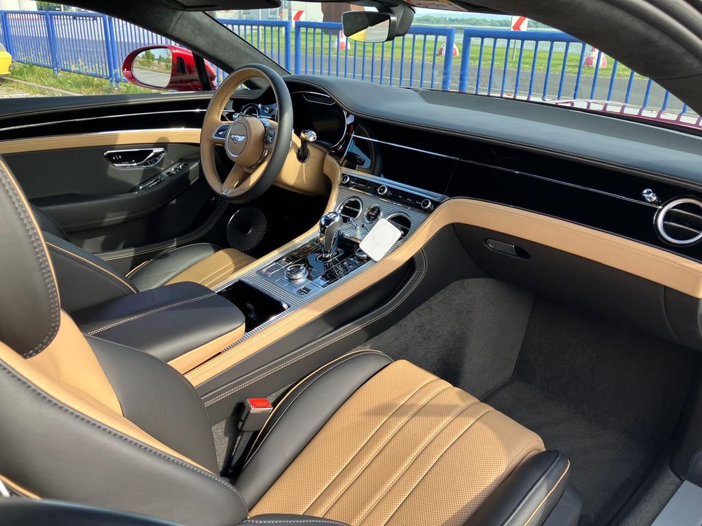 Bentley Continental GT 2021