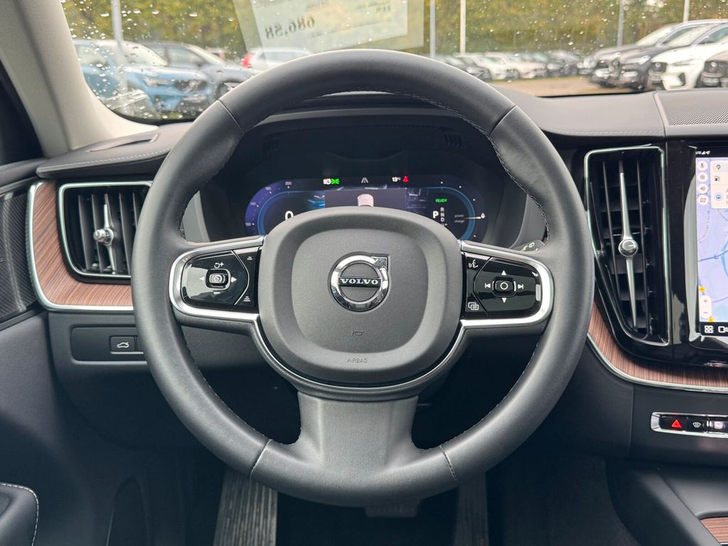 Volvo XC60 2023