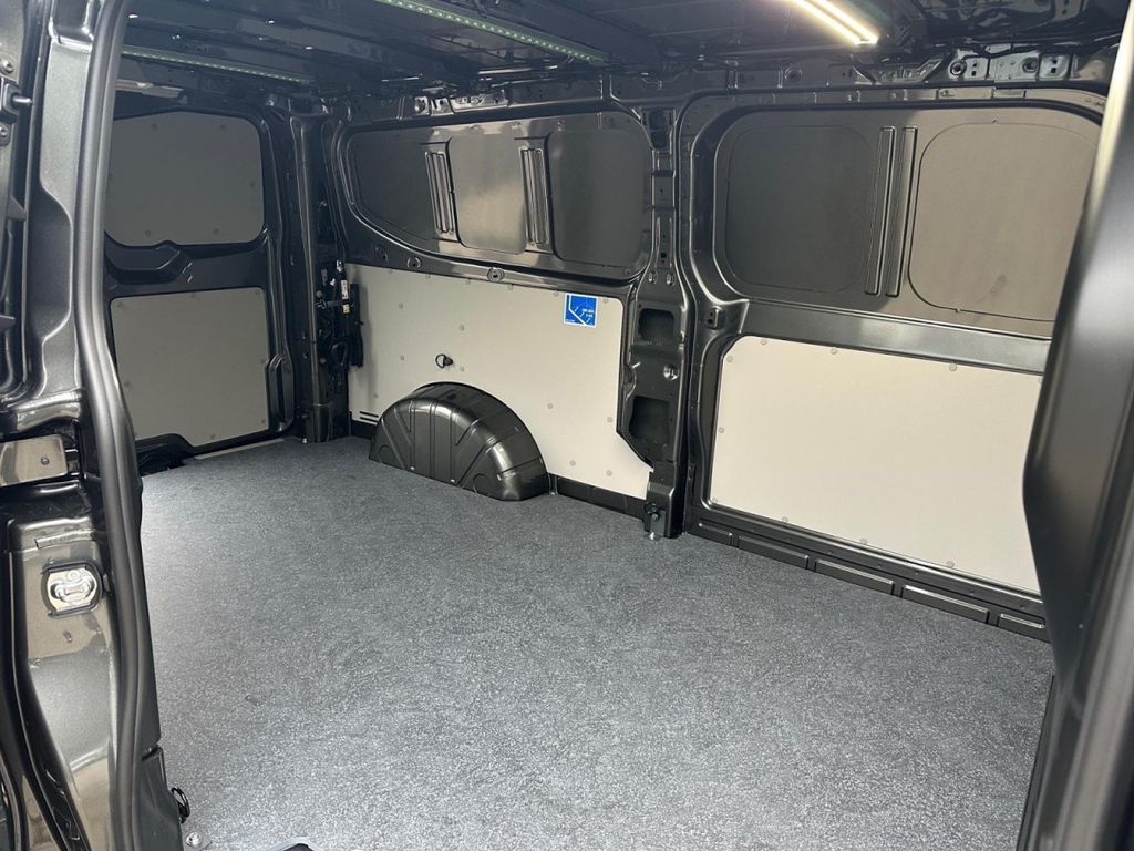 Volkswagen T7 Transporter