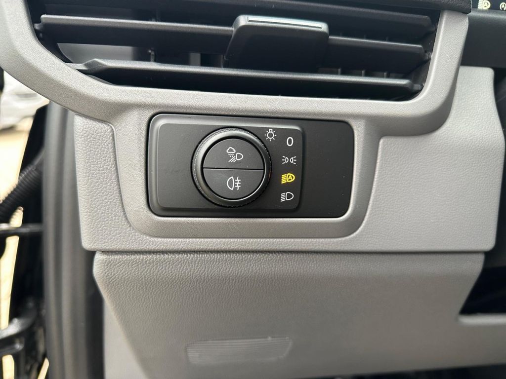 Volkswagen T7 Transporter