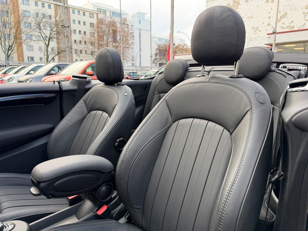 MINI John Cooper Works Cabrio 2023