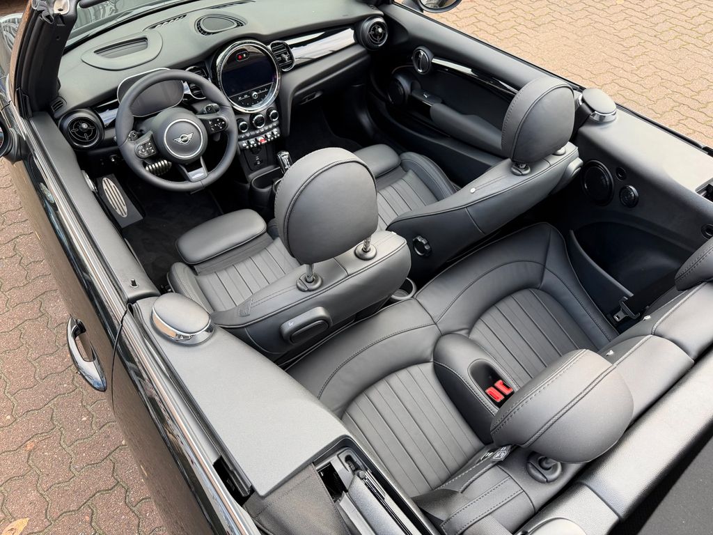 MINI John Cooper Works Cabrio 2023
