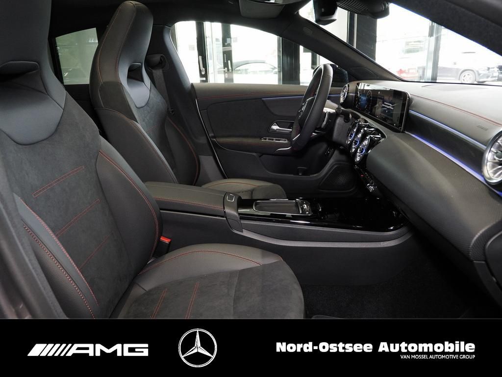 Mercedes-Benz CLA 200 2025