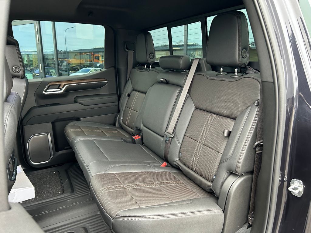 Chevrolet Silverado 2025