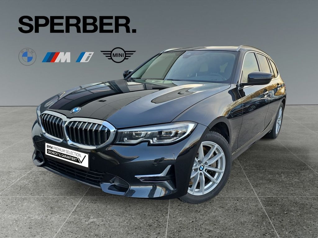 BMW 330 2023