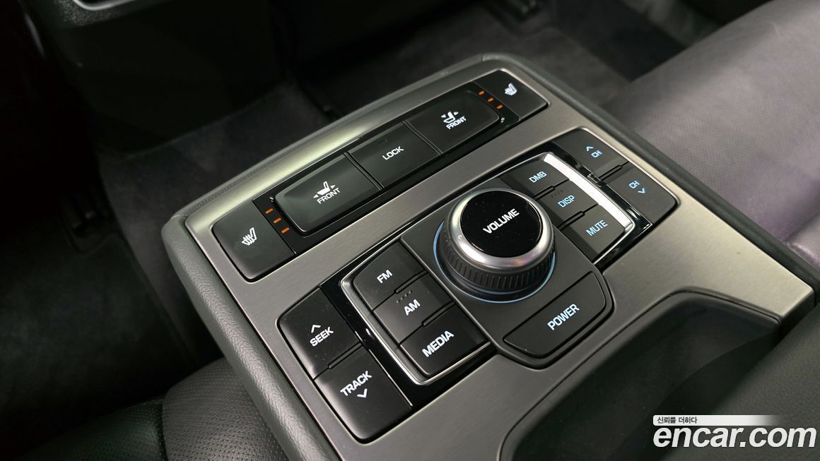 Hyundai Genesis 2015