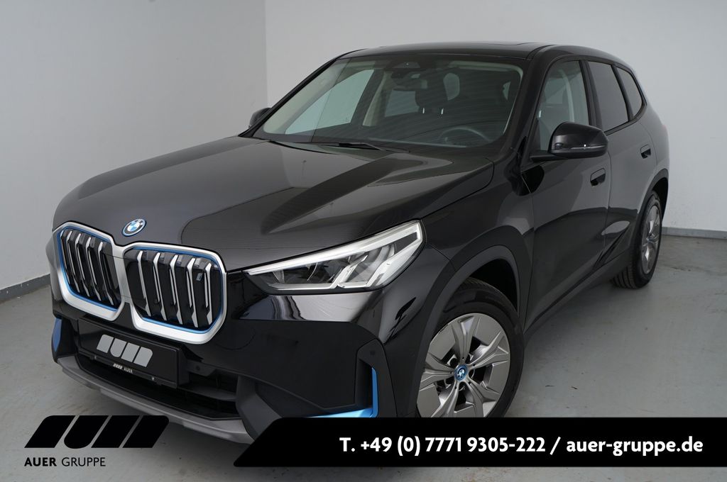 BMW iX1 2023