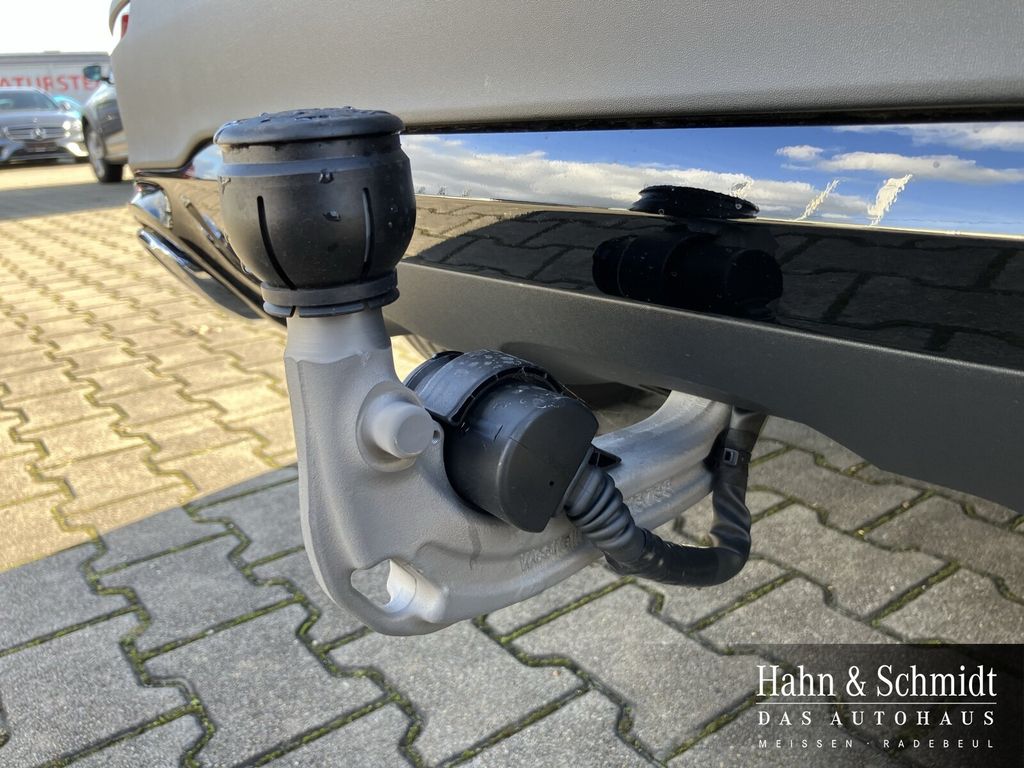 Mercedes-Benz GLA 200 2025