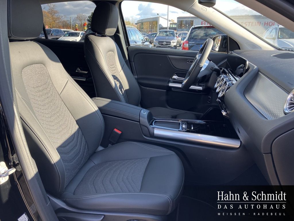 Mercedes-Benz GLA 200 2025