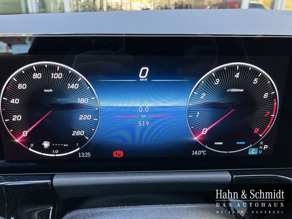 Mercedes-Benz GLA 200 2025