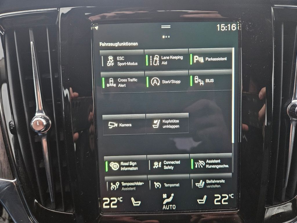 Volvo V90 Cross Country 2021