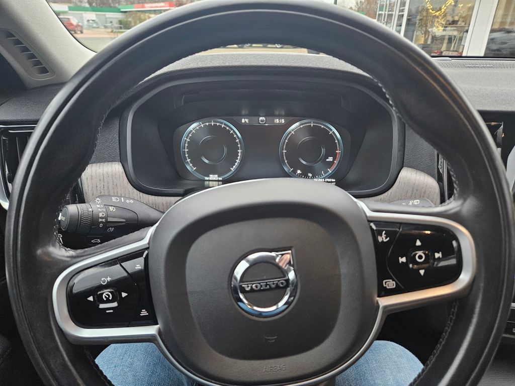 Volvo V90 Cross Country 2021