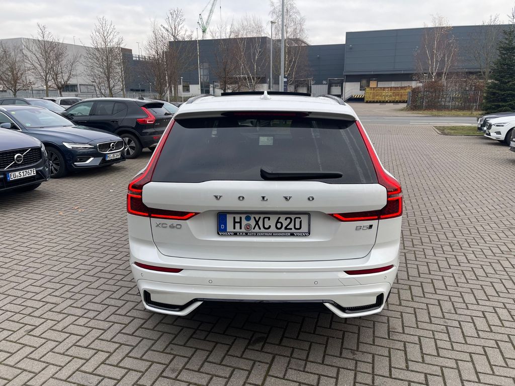 Volvo XC60 2025