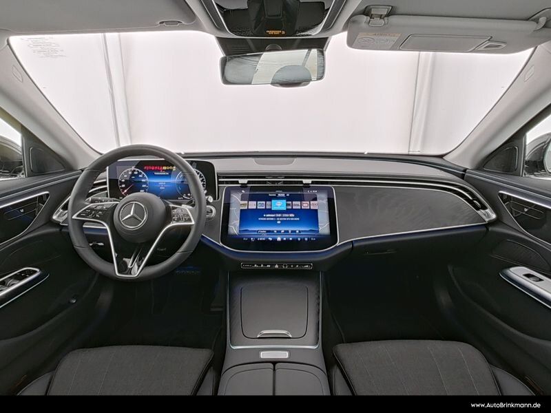 Mercedes-Benz E 300 2025