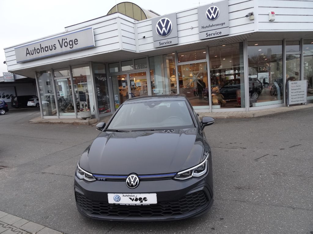 Volkswagen Golf 2021