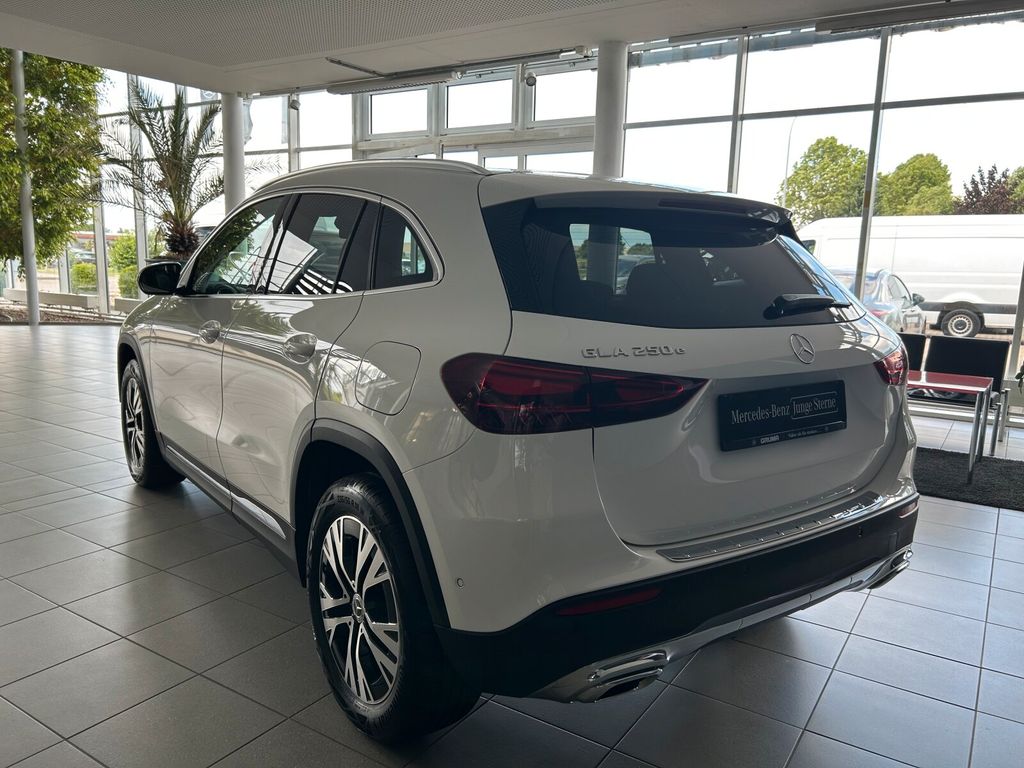 Mercedes-Benz GLA 250 2024