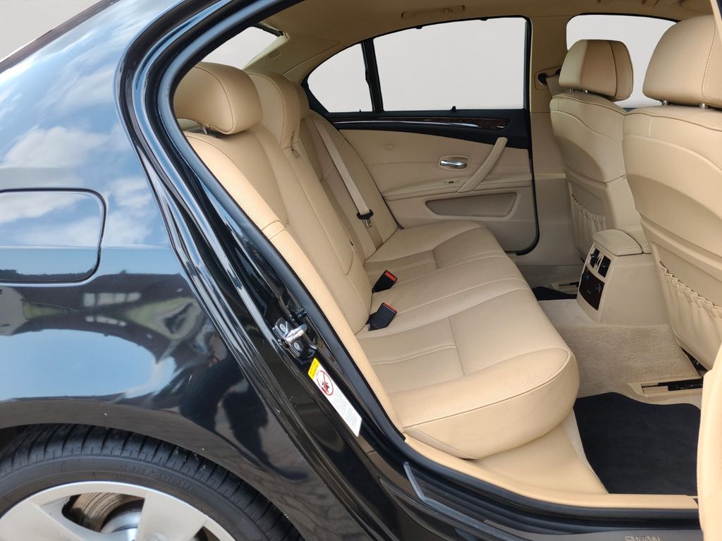 BMW 540 2008