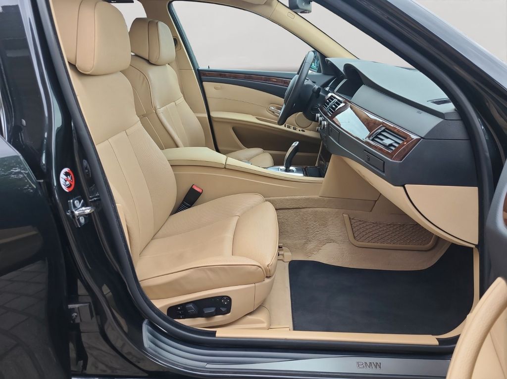 BMW 540 2008
