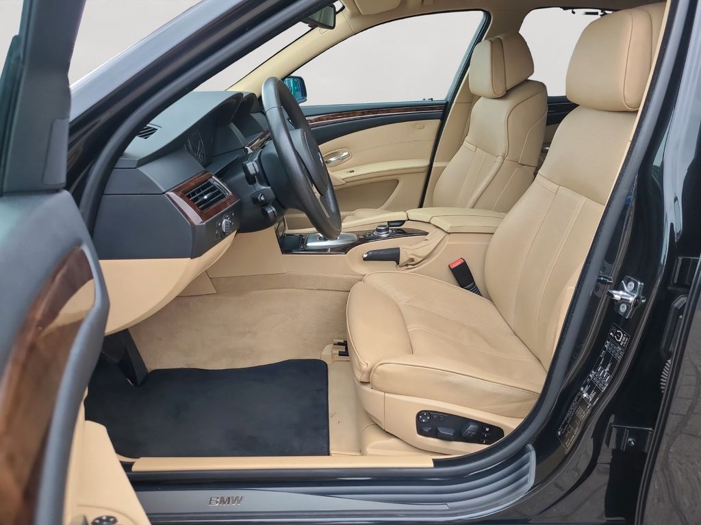 BMW 540 2008