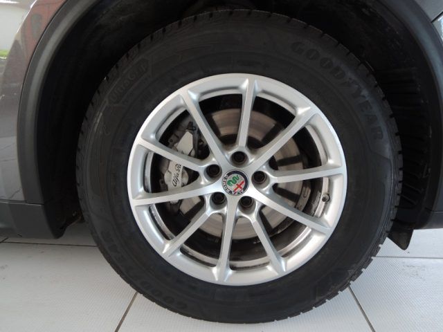 Alfa Romeo Stelvio 2020