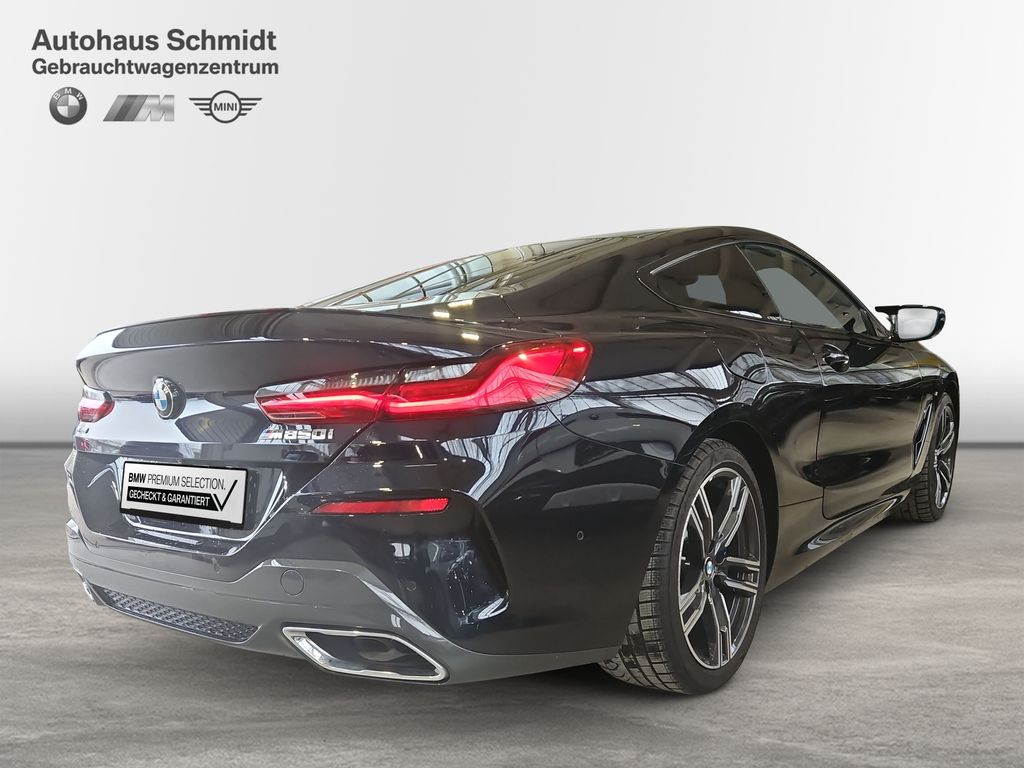 BMW M850 2023