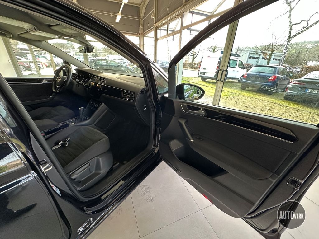 Volkswagen Touran 2021