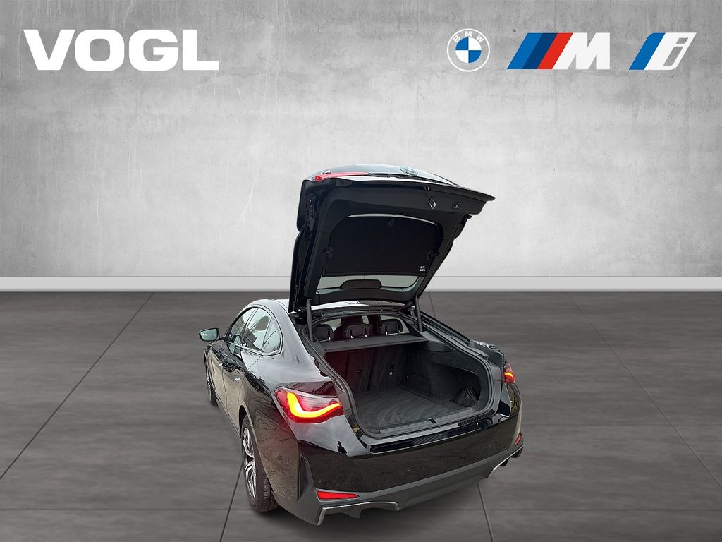 BMW i4 2023