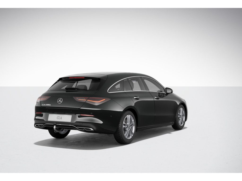 Mercedes-Benz CLA 200 Shooting Brake 2025