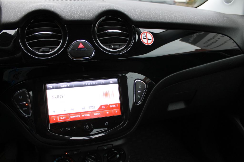 Opel Adam 2016