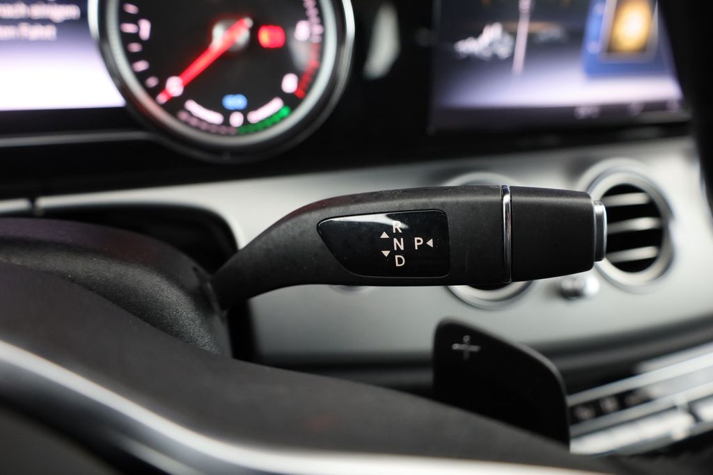 Mercedes-Benz E 300 2019