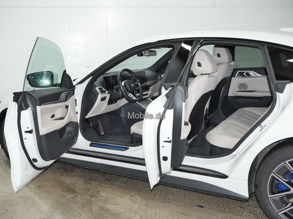 BMW i4 2025