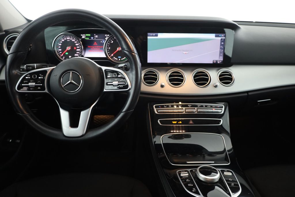 Mercedes-Benz E 300 2019