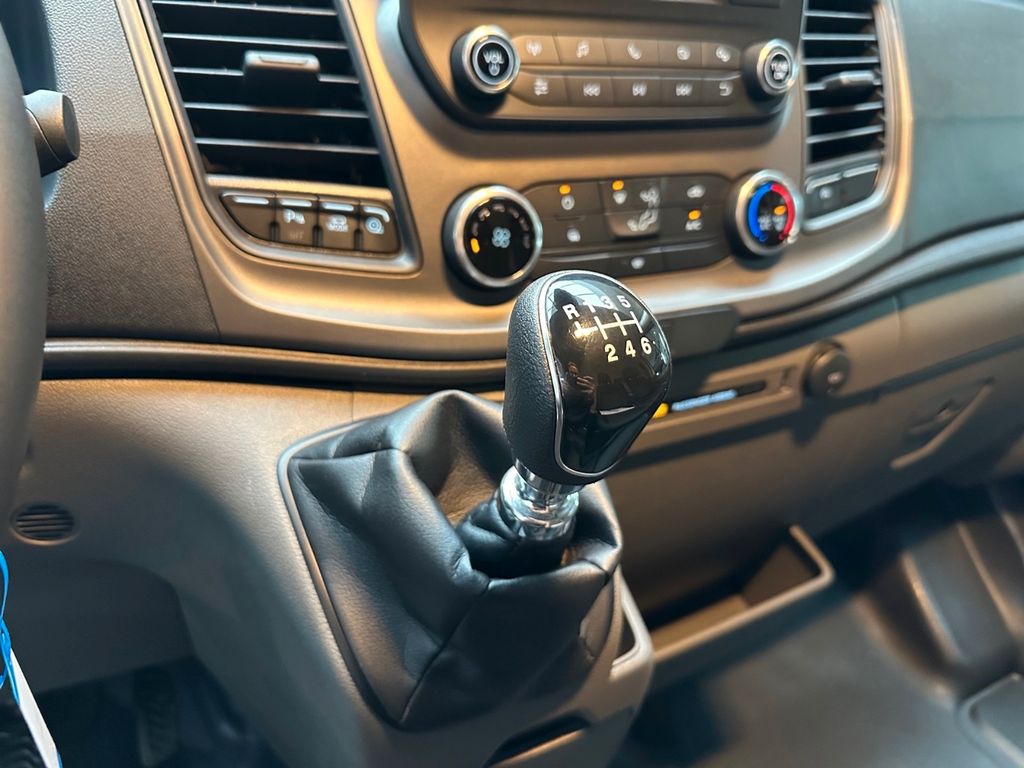 Ford Transit 2025