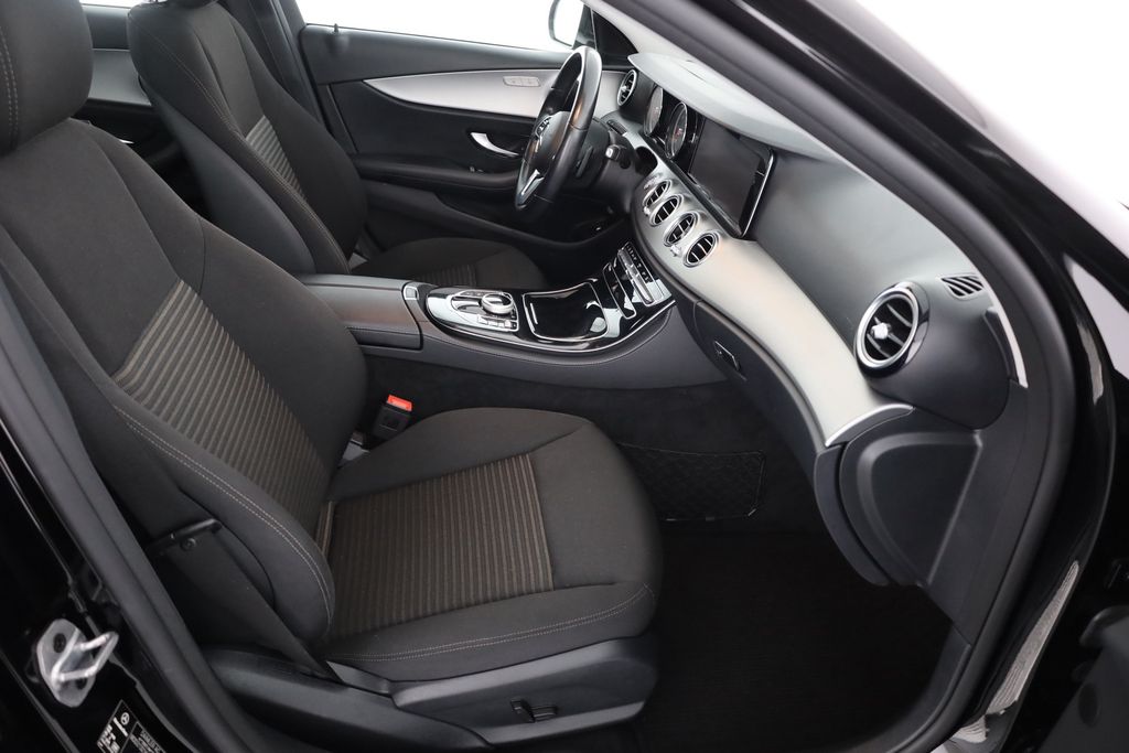 Mercedes-Benz E 300 2019