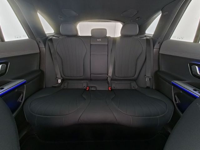 Mercedes-Benz EQE SUV 2024