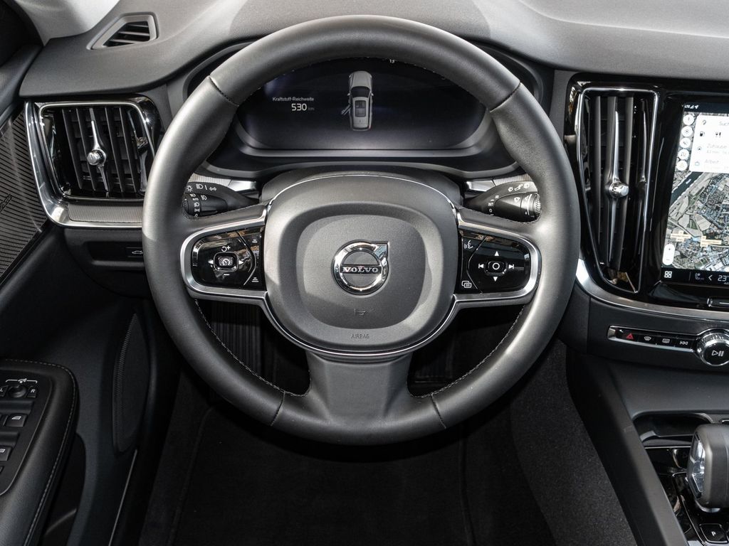 Volvo V60 Cross Country 2023