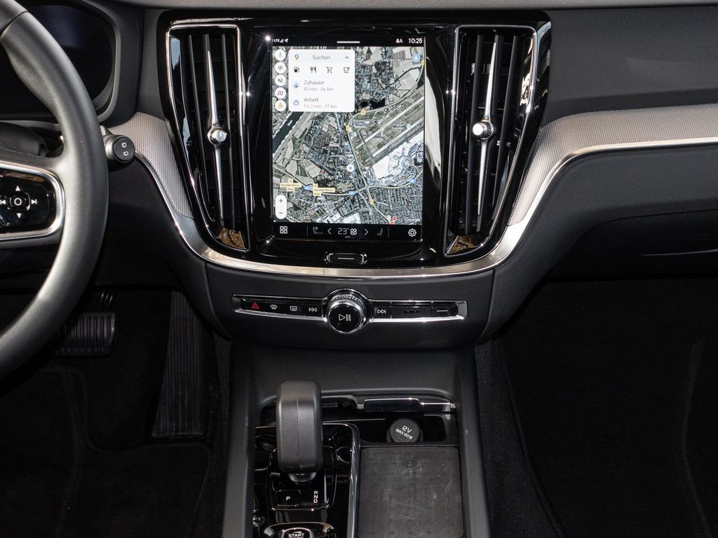 Volvo V60 Cross Country 2023