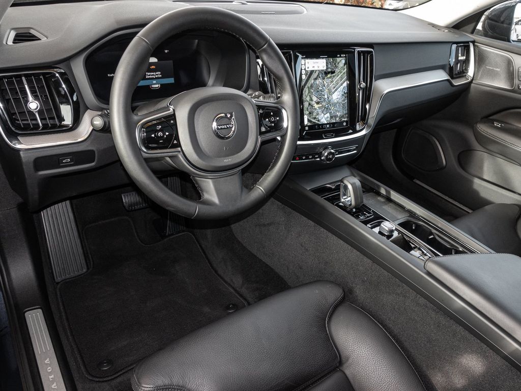 Volvo V60 Cross Country 2023