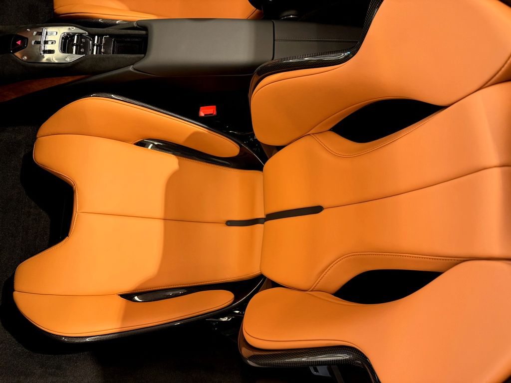 Ferrari 296 GTS 2025