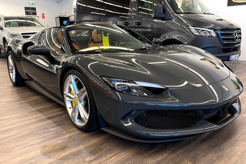 Ferrari 296 GTS 2025