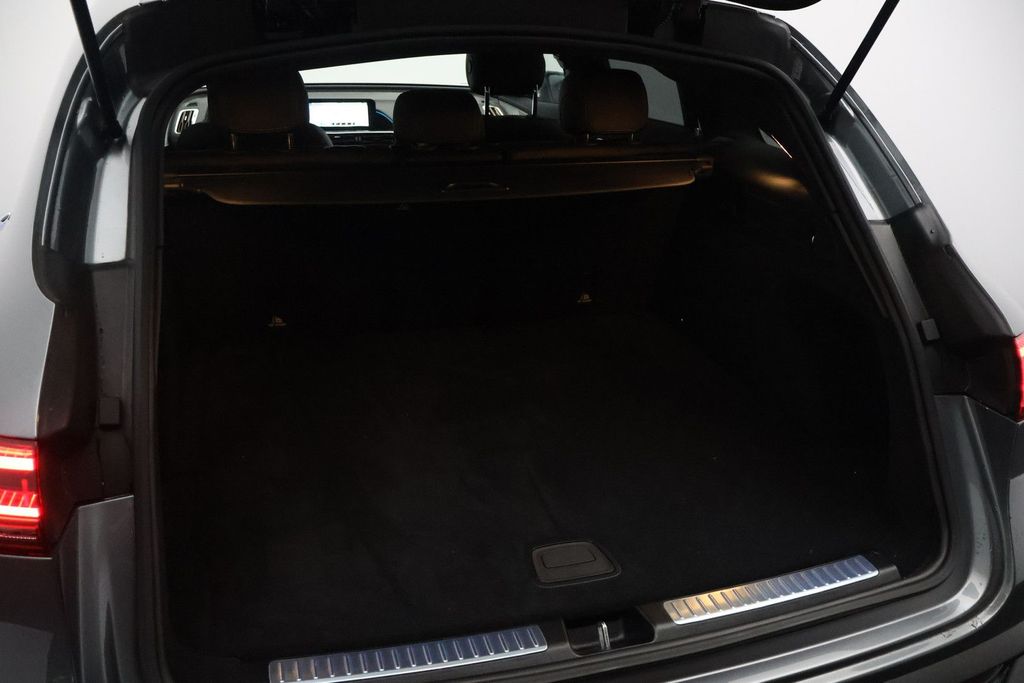 Mercedes-Benz EQC 2020